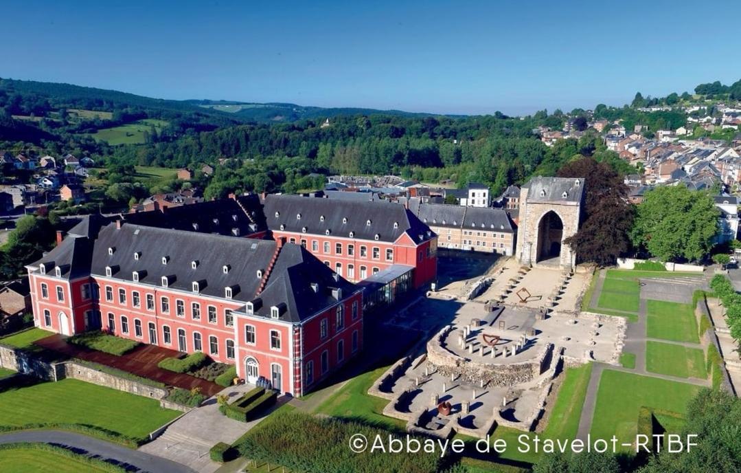 La Pierre Du Diable Bed & Breakfast สเตฟโล ภายนอก รูปภาพ